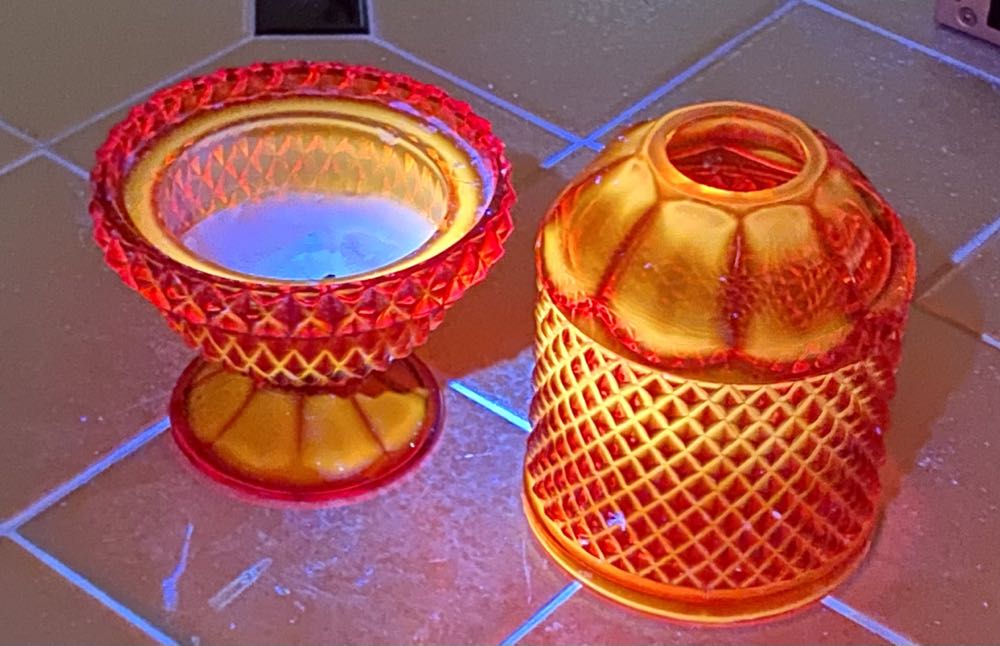 Viking Glass Red Diamond Point Glimmer Fairy Lamp  ornament collectible - Main Image 3