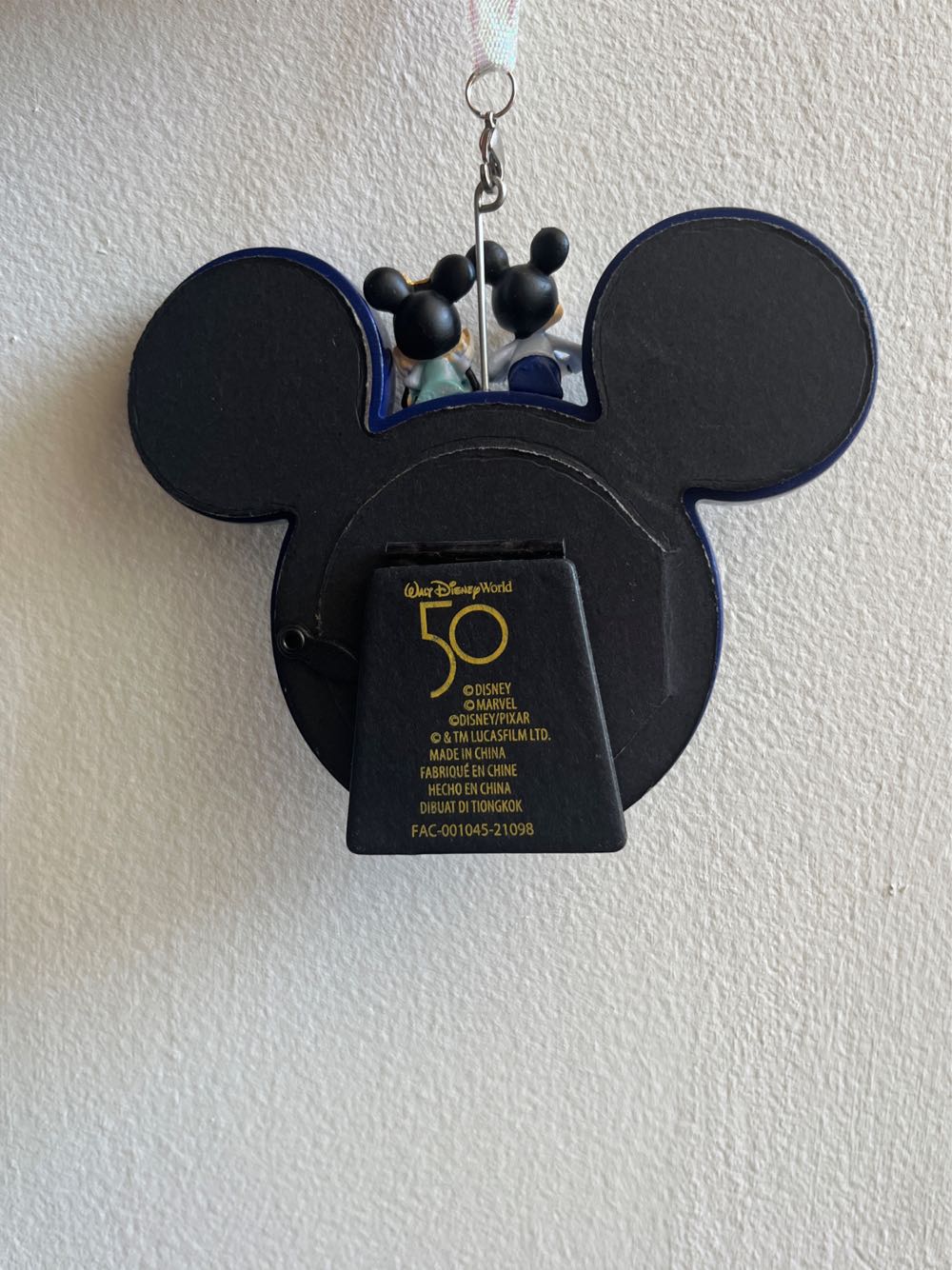 Walt Disney World 50 Family Picture - Walt Disney World 50th Anniversary (Family Picture) ornament collectible - Main Image 2