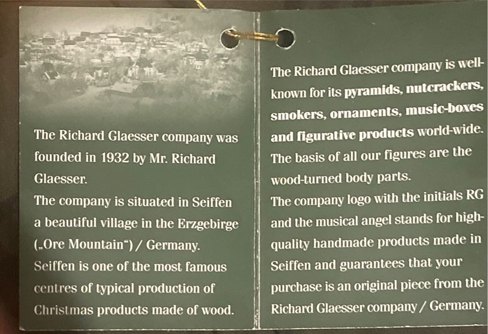 Erzgebirge - Nativity - Richard Glasser - Holy Family (Nativity) ornament collectible - Main Image 4