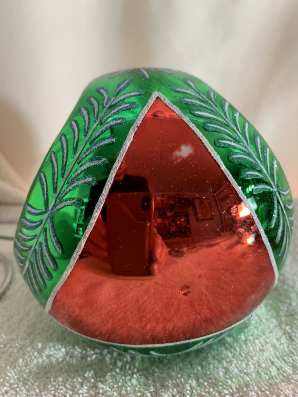 Grand Stardust Memories, Fuchia  (Christmas Tree Ornament) ornament collectible - Main Image 4