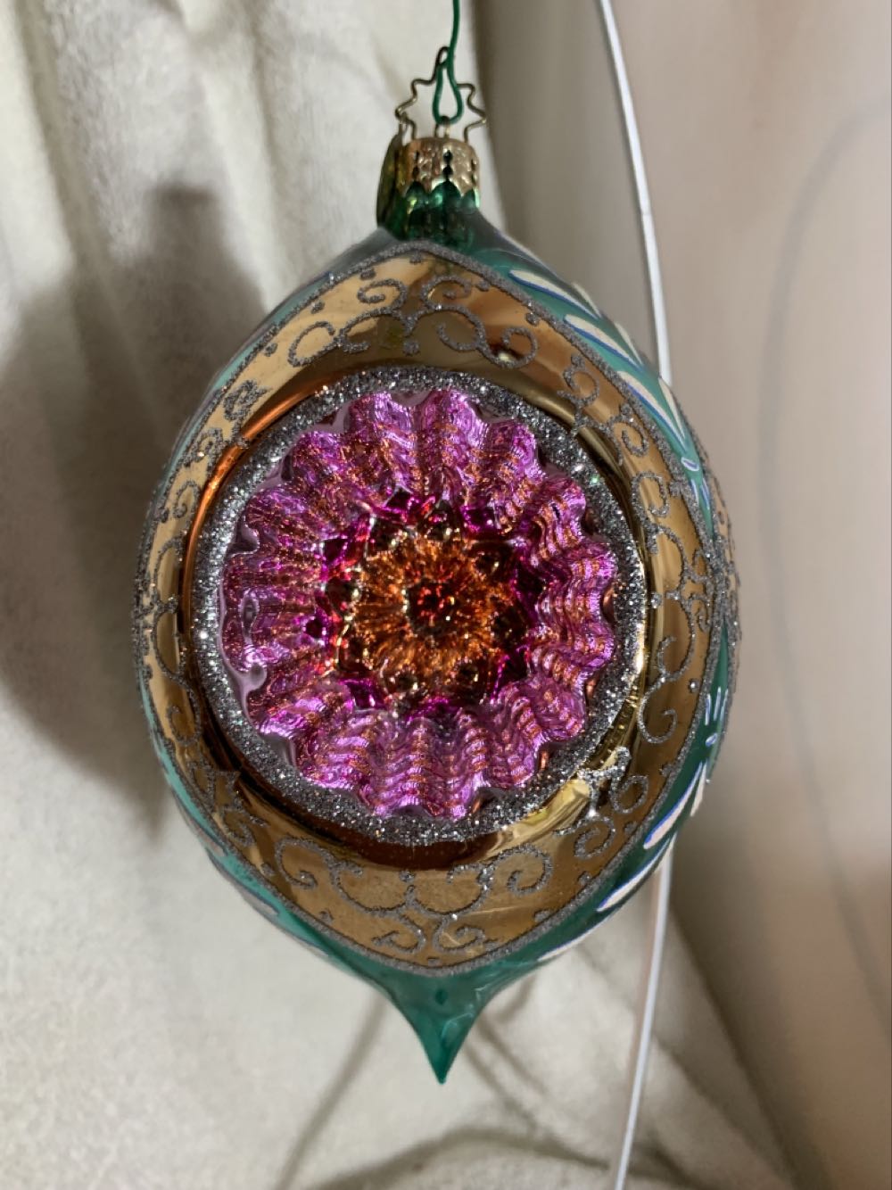 Manes - Nativity - Magi - Caspar