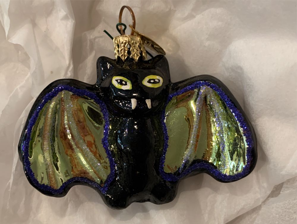 Minnie Mouse With Cat