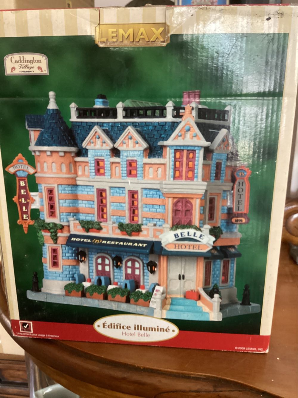 Glass Heart With Red And Pink Roses