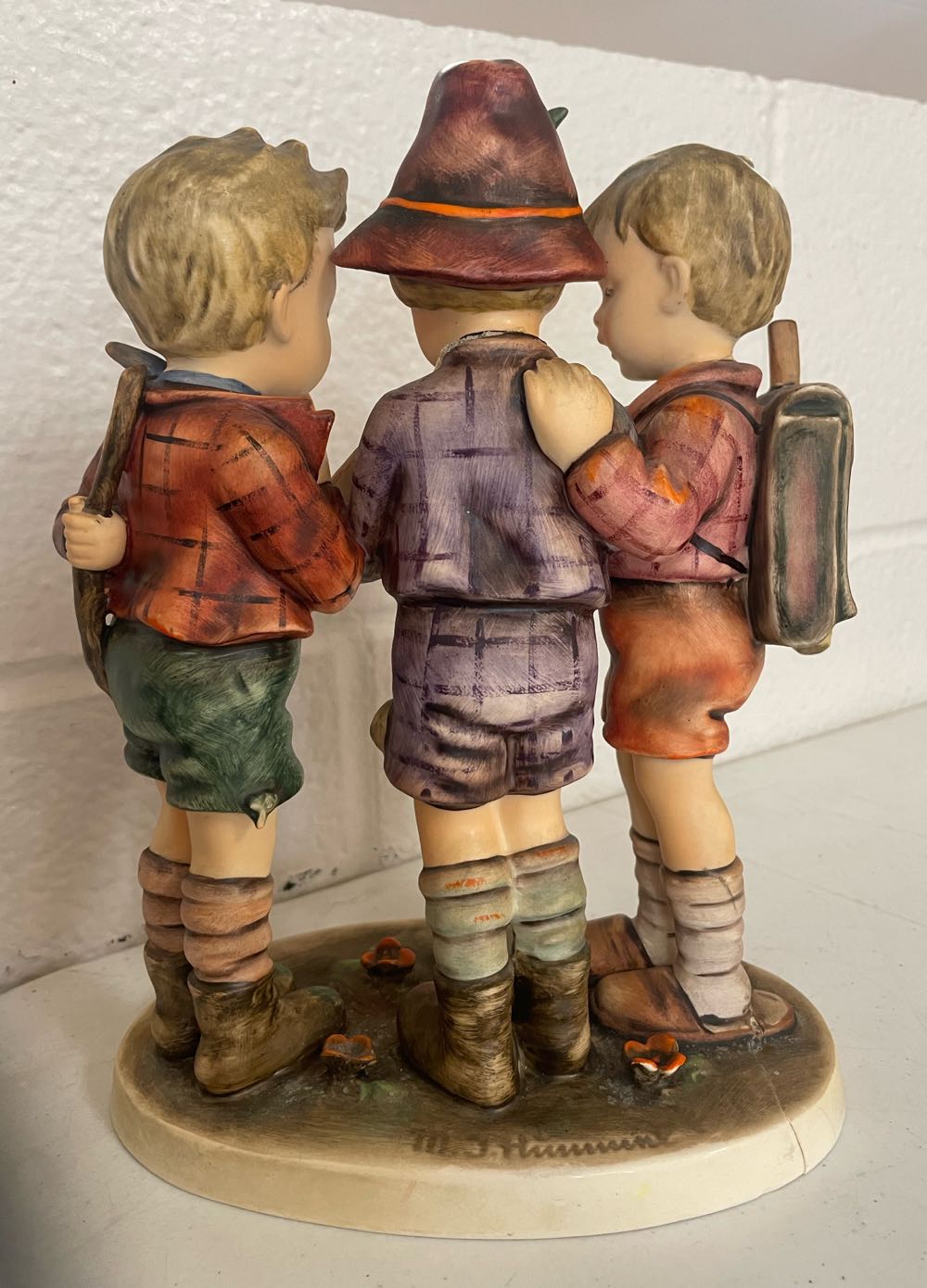 Goebel - Hummel - School Boys - #170/1 - Children (Hummel) ornament collectible - Main Image 2