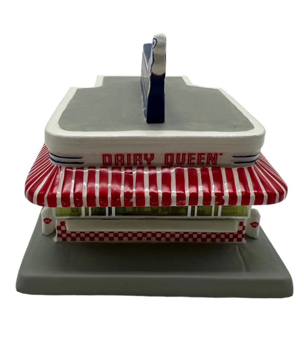 Dairy Queen - Hawthorne Village ornament collectible - Main Image 2