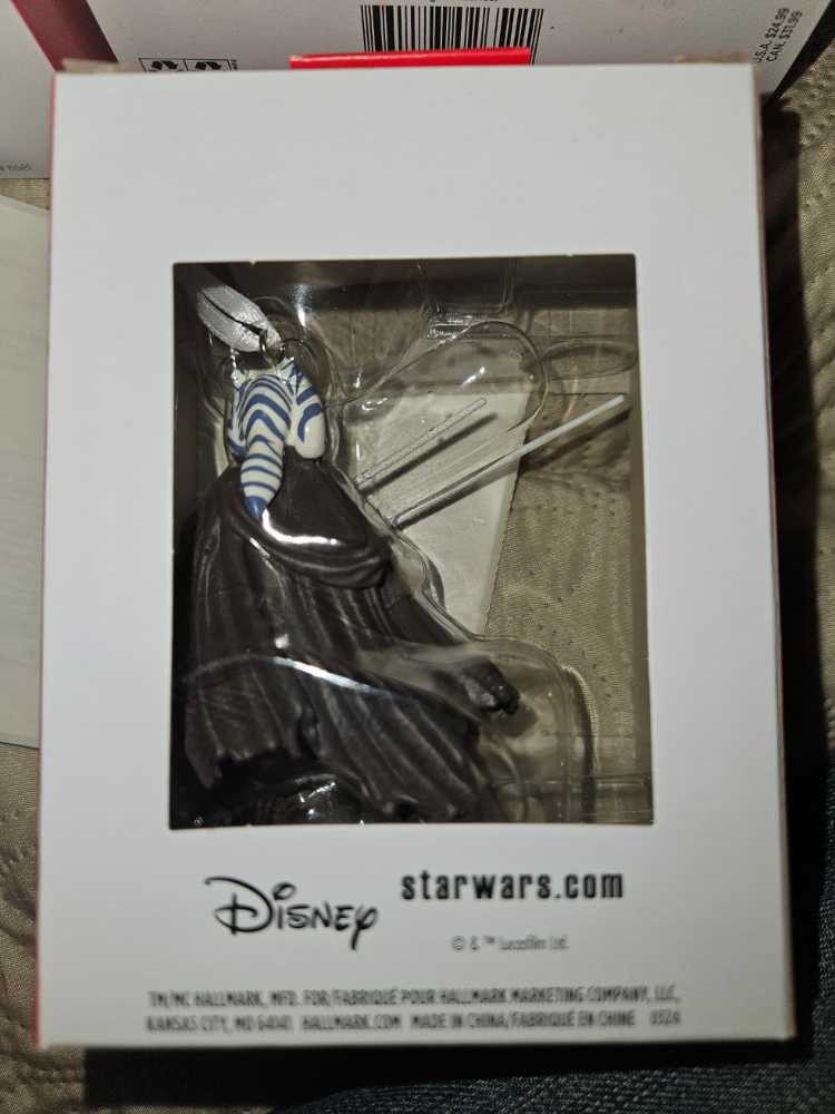Ahsoka Tano - Hallmark Star Wars (Star Wars: Ahsoka) ornament collectible [Barcode 763795839742] - Main Image 4