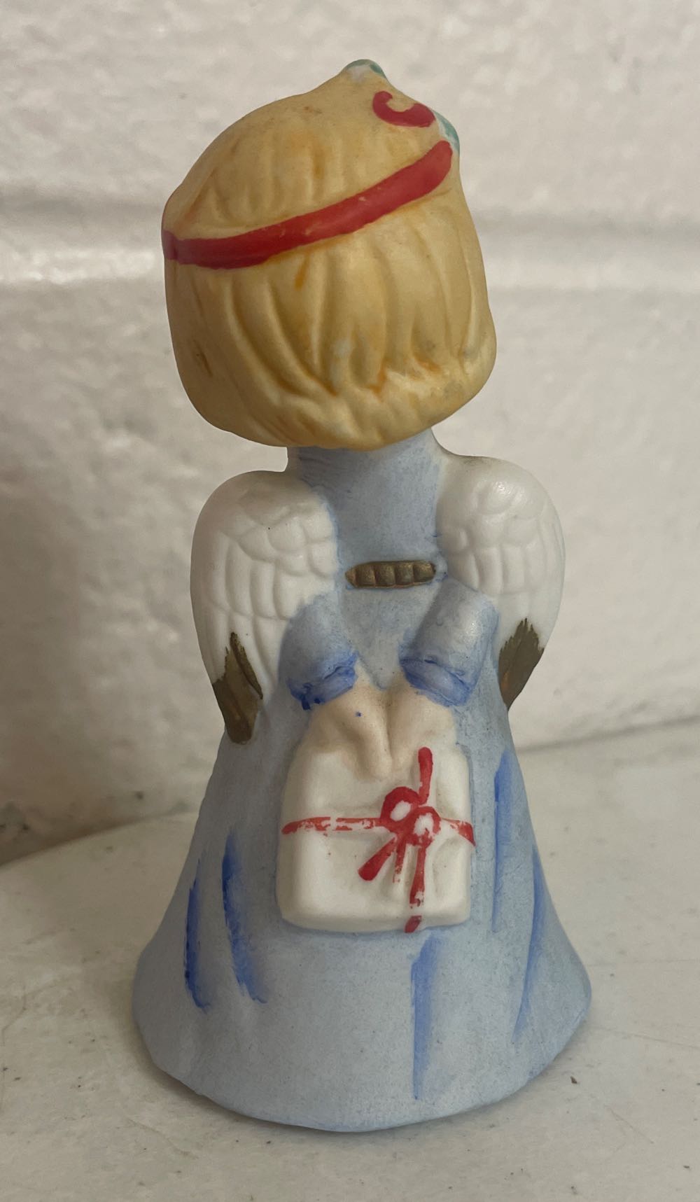 Jasco - Merri Bells - Angel With Gift - Angel (Merri-Bells) ornament collectible - Main Image 2