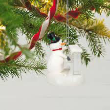 Sing-along Showman Snowman - Sing-along (Snowman) ornament collectible [Barcode 661127010039] - Main Image 3
