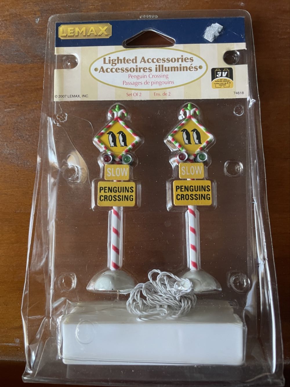 Penguins Crossing Set Of 2  ornament collectible [Barcode 728162746184] - Main Image 1