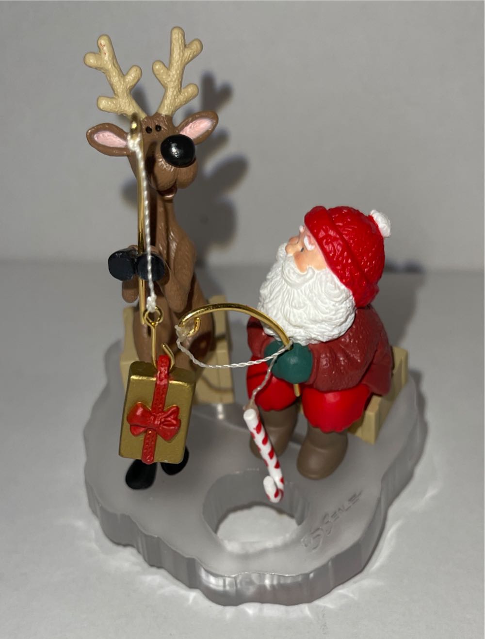 Fishing For Fun 1995  (Santa) ornament collectible - Main Image 3