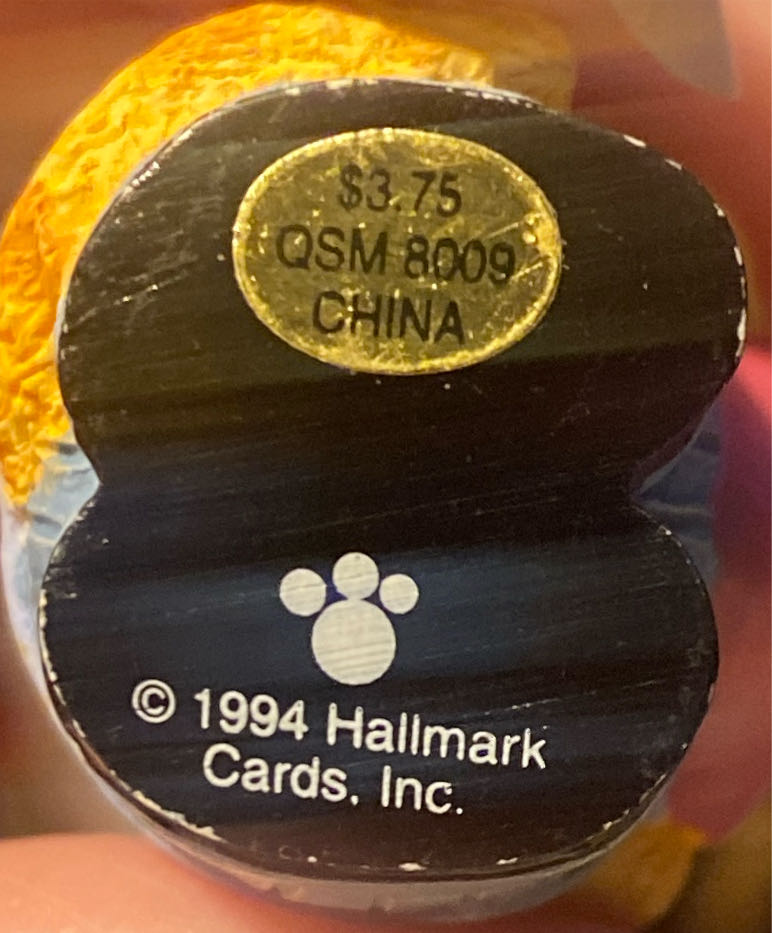 Merry Miniature Cameron With Heart - Merry Miniatures Cameron (Cat, Heart, Valentine’s Day) ornament collectible - Main Image 4