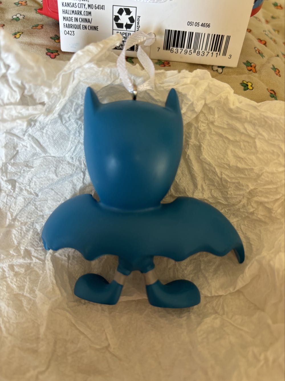 Hallmark Looney Tunes Tweety Dressed As Batman Christmas Tree Ornament New  (Looney Tunes) ornament collectible [Barcode 763795837113] - Main Image 2