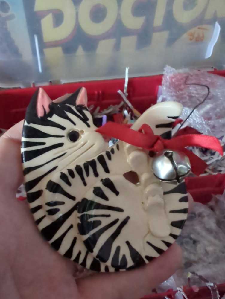 Enesco Enesco Island Of Misfit Hermy With Doll Rudolph Series Christmas Hermey The Red Reindeer W Elephant Nosed