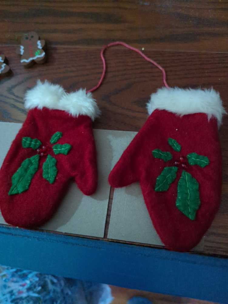 Smiles Across The Miles Snowman Recordable Sound Ornament (Family)