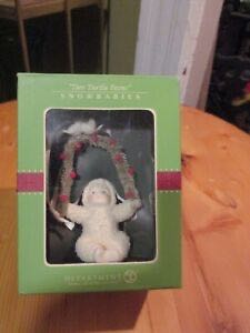 Goebel - 1980 - #2 - Santa By Fireplace