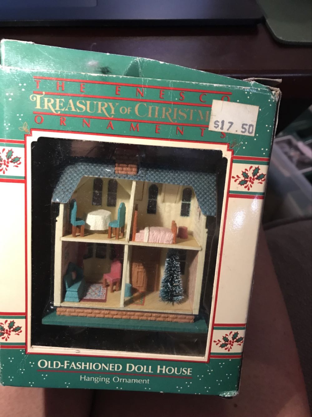 Old Fashioned Dollhouse  ornament collectible - Main Image 2