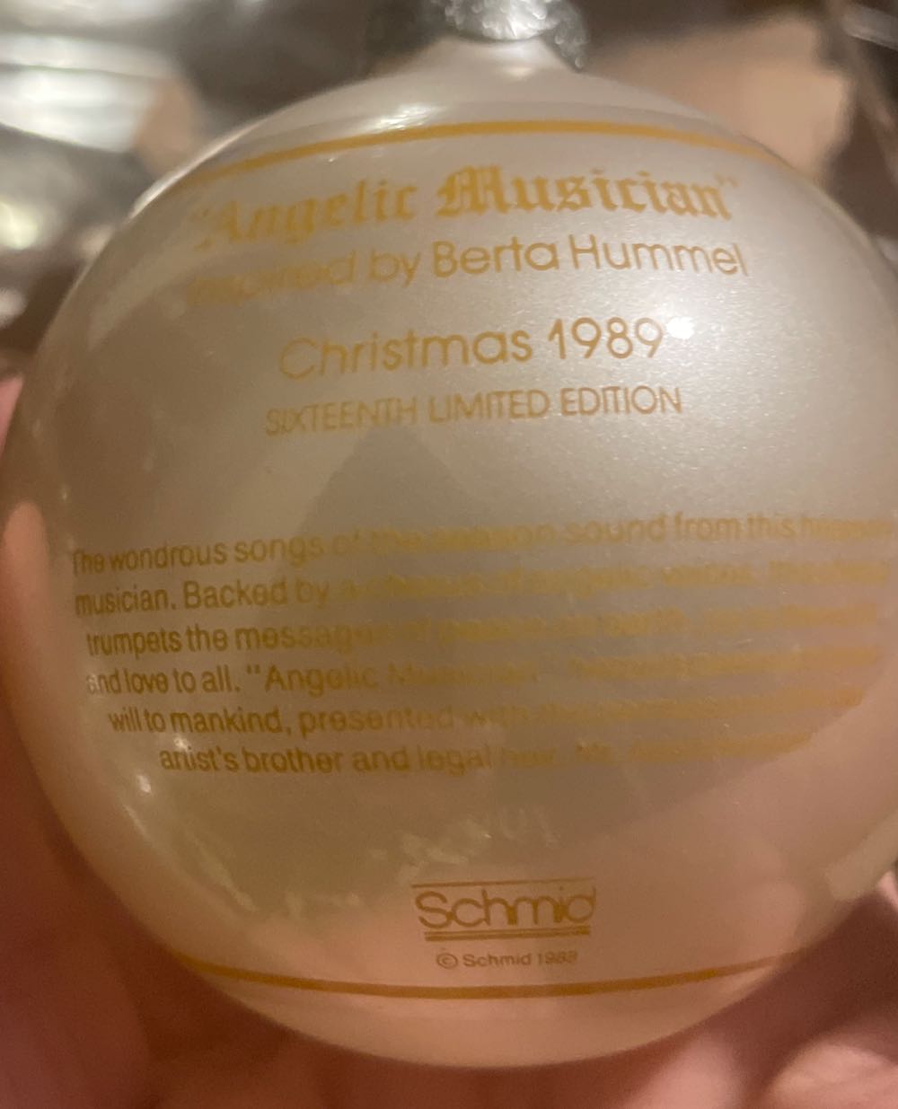 Schmid - Hummel - 1989 - #16 - Angelic Musician - Bertha Hummel (Collectible Series) ornament collectible - Main Image 2