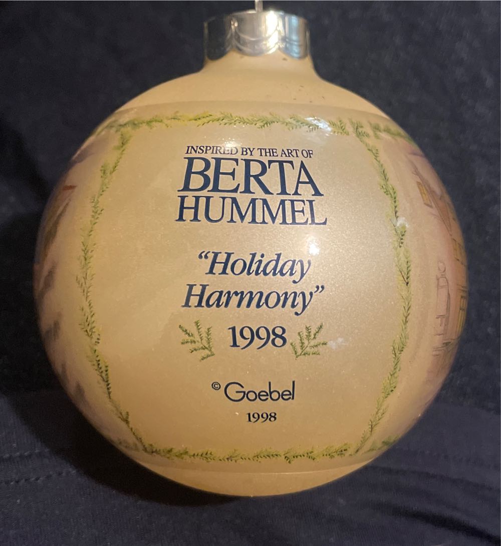 Goebel - Hummel - 1998 - Holiday Harmony - Bertha Hummel (Collectible Series) ornament collectible - Main Image 2