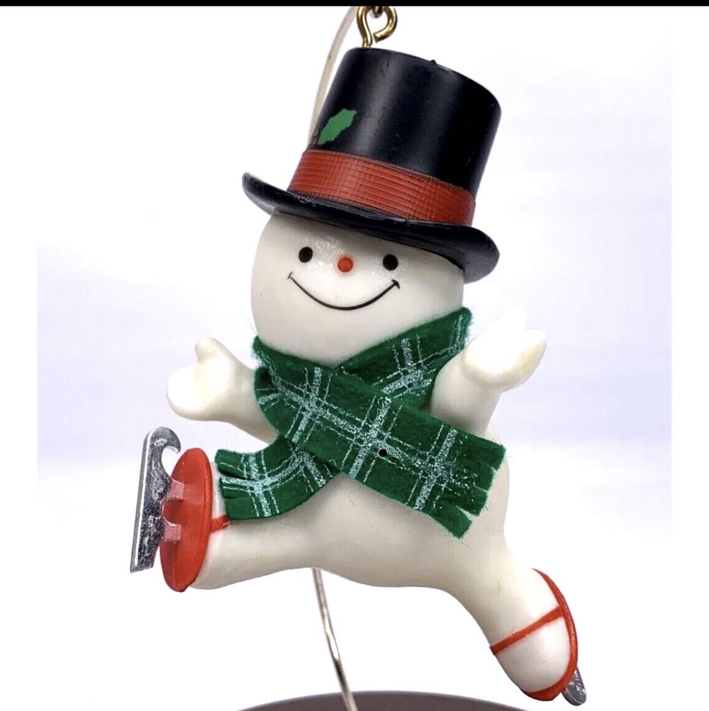 Skating Snowman - Keepsake Ornament (Ice Skating, Snowman) ornament collectible - Main Image 3