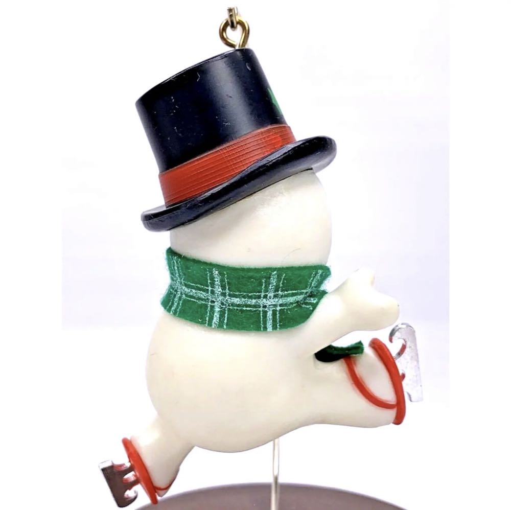 Skating Snowman - Keepsake Ornament (Ice Skating, Snowman) ornament collectible - Main Image 4