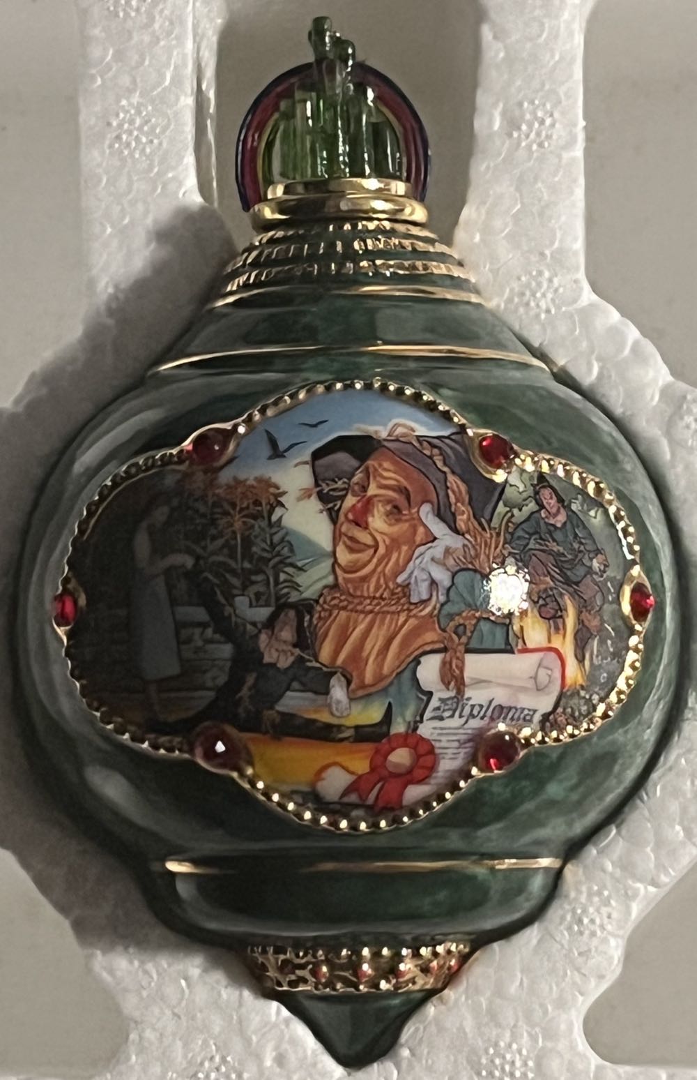 Bradford 68234 “I Havent Got A Brain. Only Straw” ornament collectible - Main Image 1