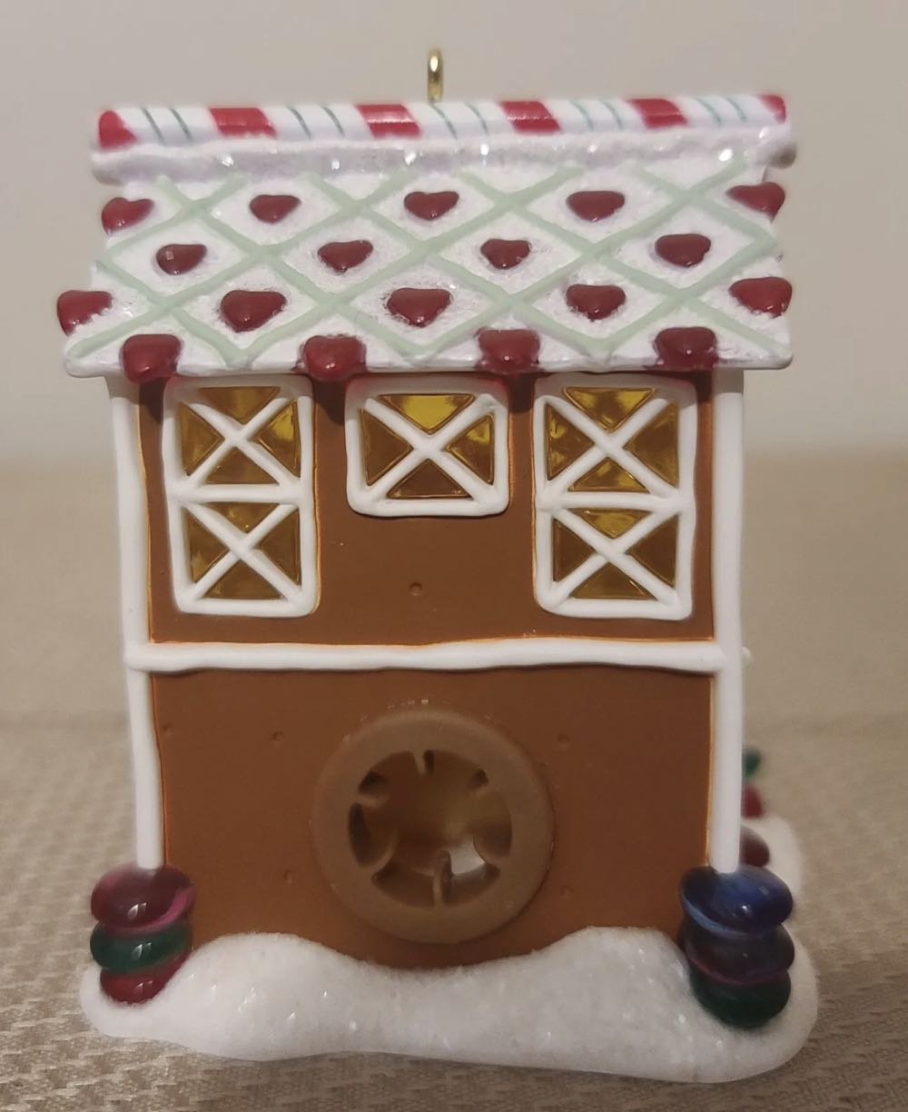 Noelville #3: Gingerbread Lane - Noelville ornament collectible - Main Image 4