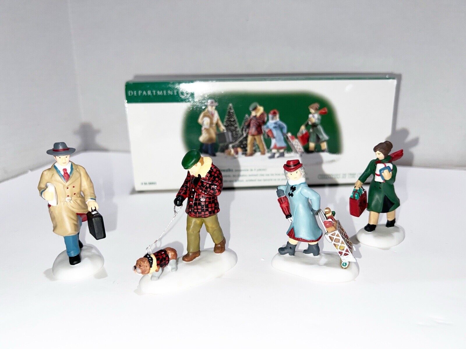 Busy City Sidewalks - Christmas In The City (Department 56) ornament collectible - Main Image 2