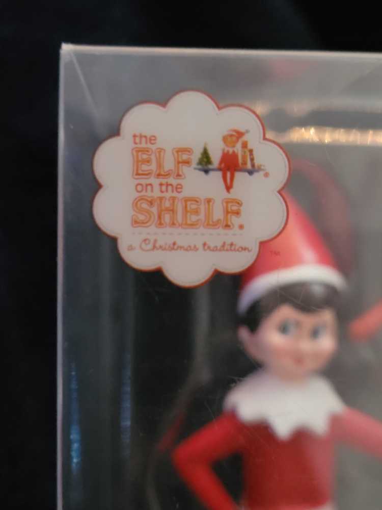 Dunkin Donuts Limited Elf On The Shelf Girl Snow Globe Ice Coffee  (Dunkin Donuts) ornament collectible [Barcode 881334016987] - Main Image 4