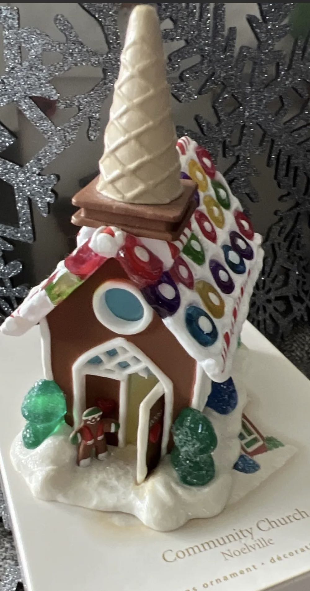 Noelville #4: Community Church 🐻 - Noelville ornament collectible - Main Image 3