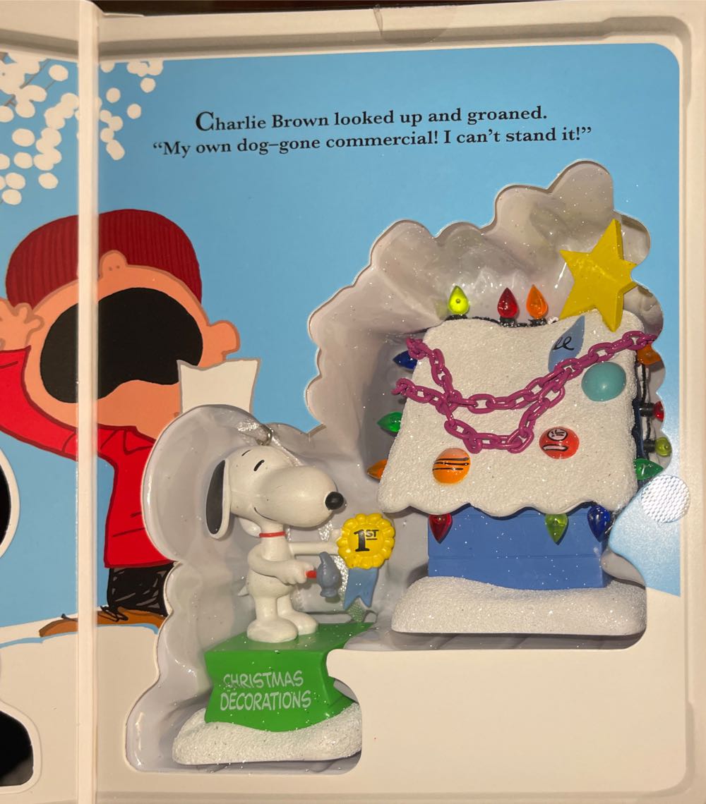 A Charlie Brown Christmas - Bookshelf (Snoopy) ornament collectible - Main Image 2