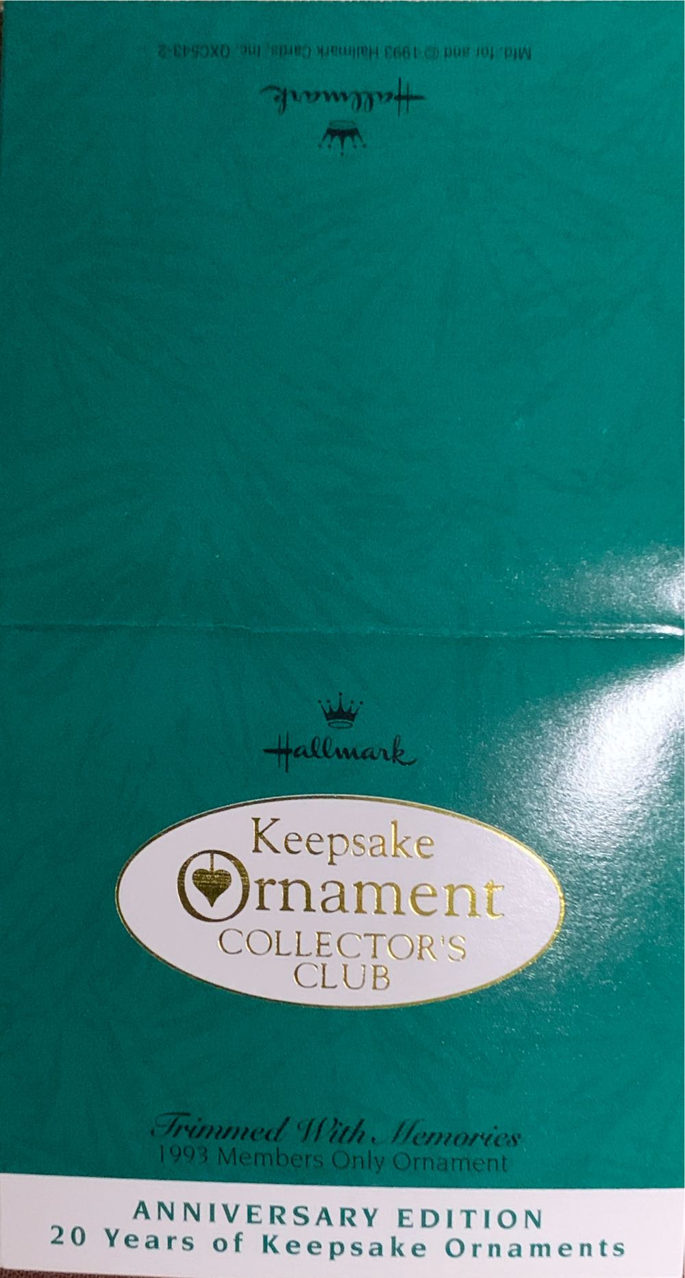 Trimmed With Memories - Keepsake Ornament Collector’s Club (Christmas Tree) ornament collectible [Barcode 015012121353] - Main Image 3