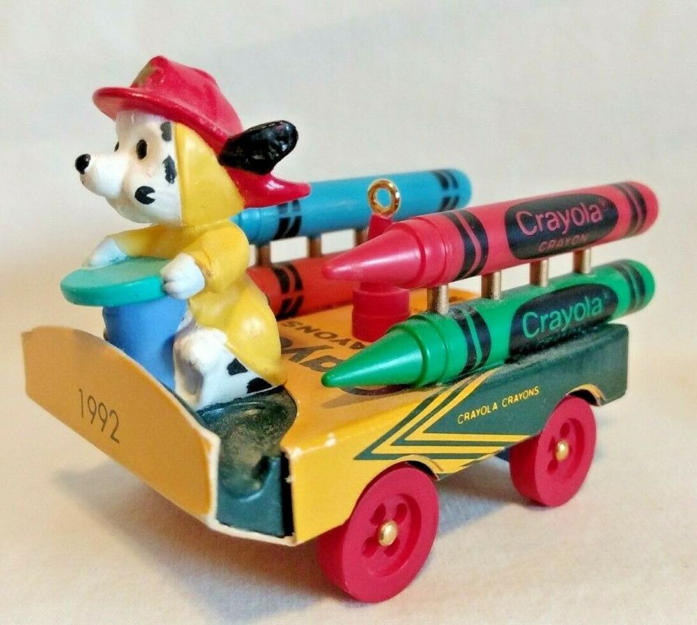 Enesco Tails With Heart Crayola Create In Color Mouse At Desk Figurine 2.09 Inch Multicolor