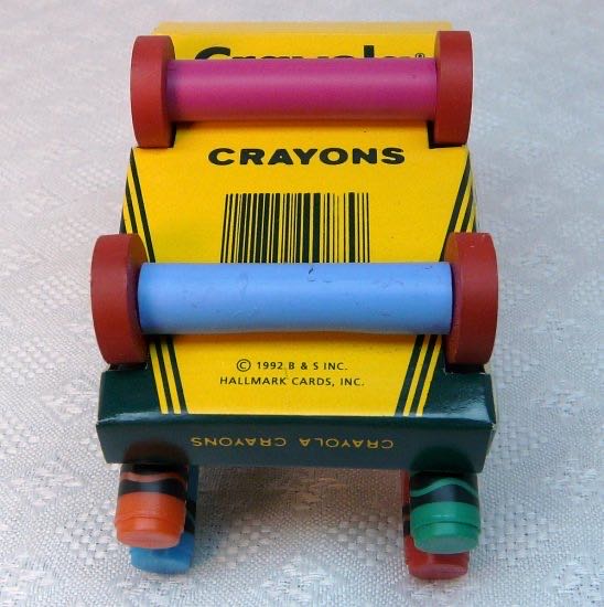 Crayola - 1992 - #4 - Bright Blazing Colors - Crayola Crayons (Collectible Series) ornament collectible - Main Image 3