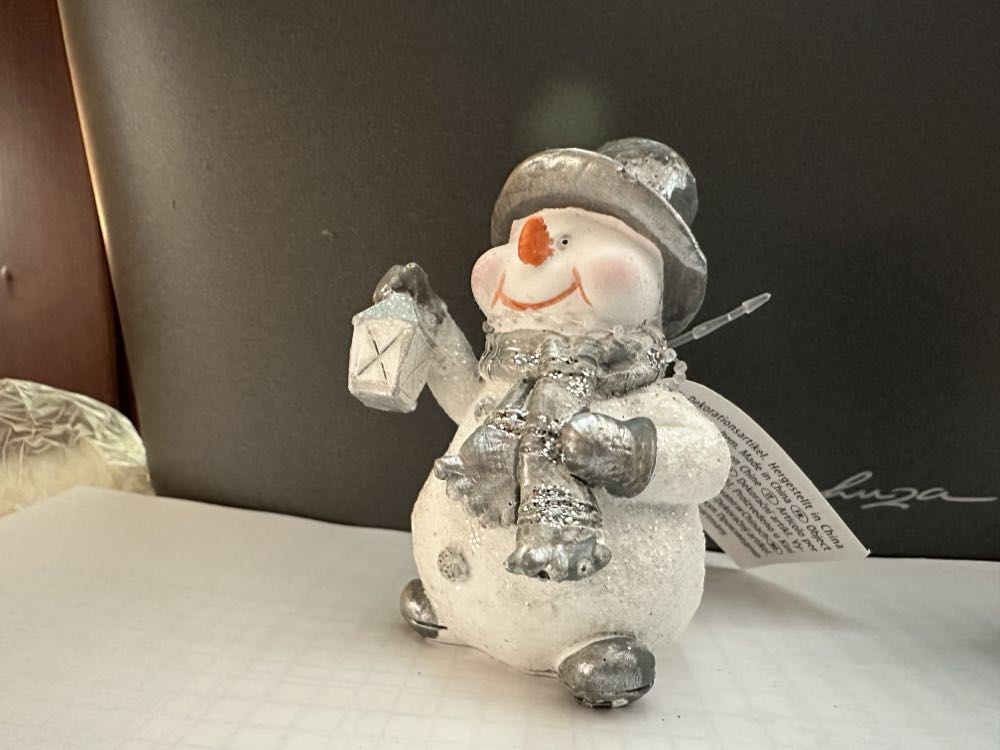 Sneeuwman Met Hoge Hoed En Lantaarn - Met Hoge Hoed ornament collectible - Main Image 3