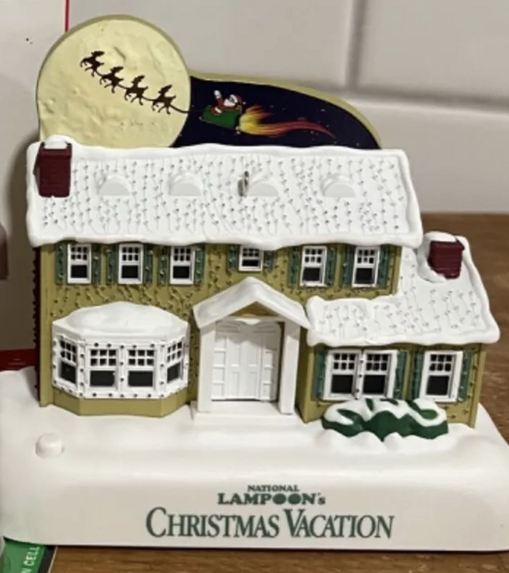 A Star-Spangled Spectacle - National Lampoon’s Christmas Vacation (Magic: Light & Sound (Battery Op)) ornament collectible - Main Image 3