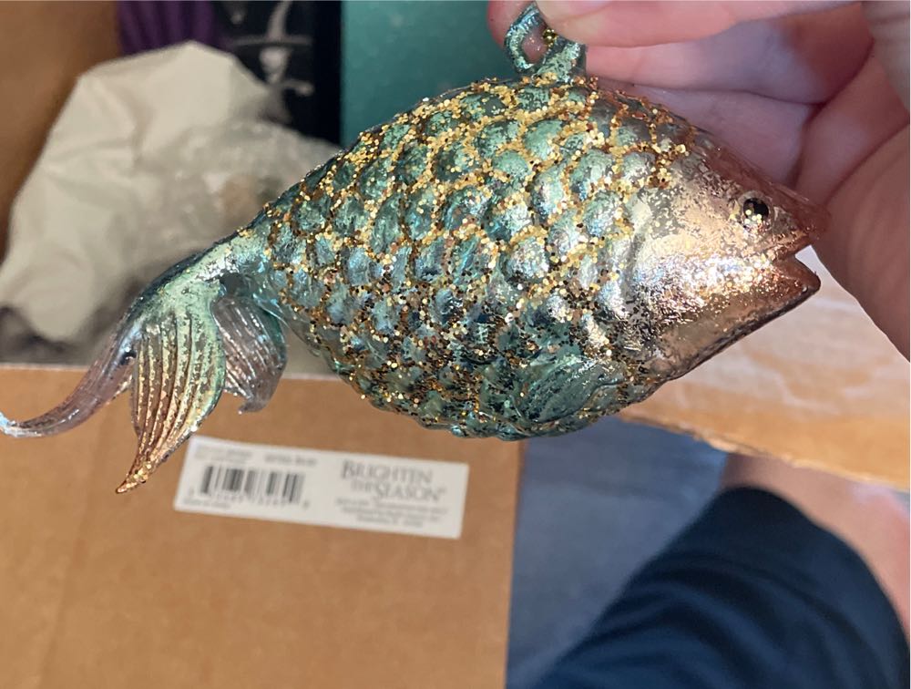 Christmas Cupcakes #9: Holly Jolly Delight