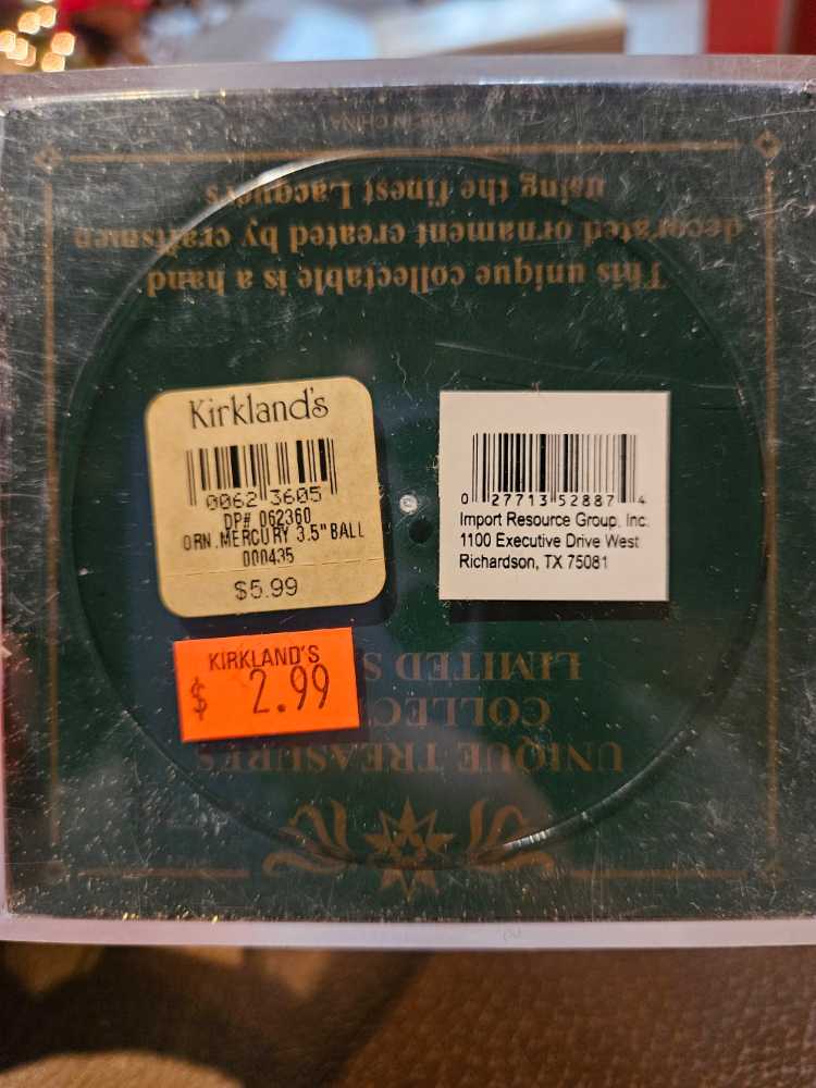 Custom  ornament collectible [Barcode 027713528874] - Main Image 2