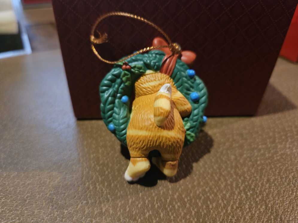 .kitty  ornament collectible - Main Image 2