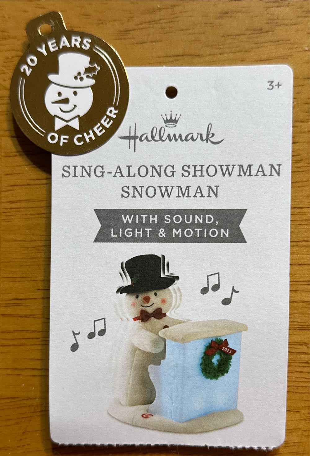 2023 Hallmark 20th Anniversary Showman Snowman Sing Along Plush - Snowman (Christmas) ornament collectible [Barcode 661127014778] - Main Image 4