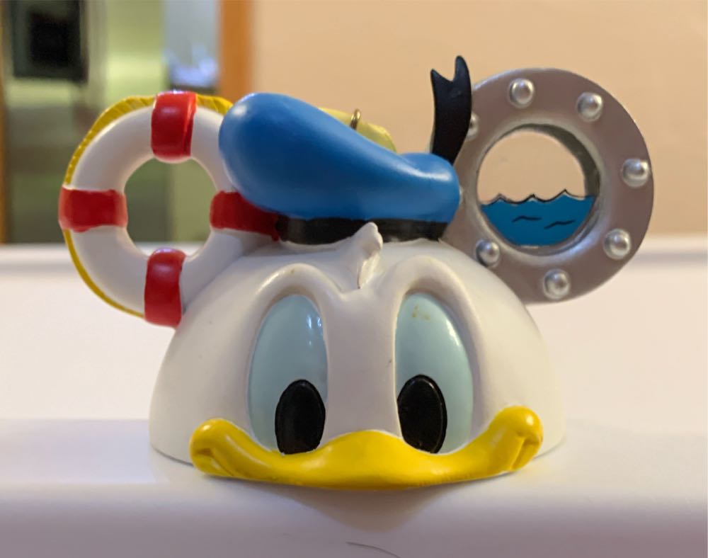 Hallmark Star Wars The Mandalorian Tree