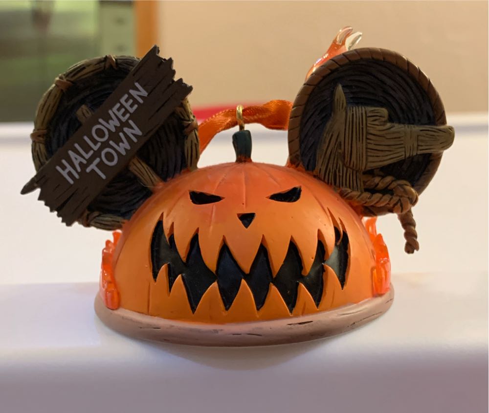 Jim Shore Woodland Santa Claus & Animals