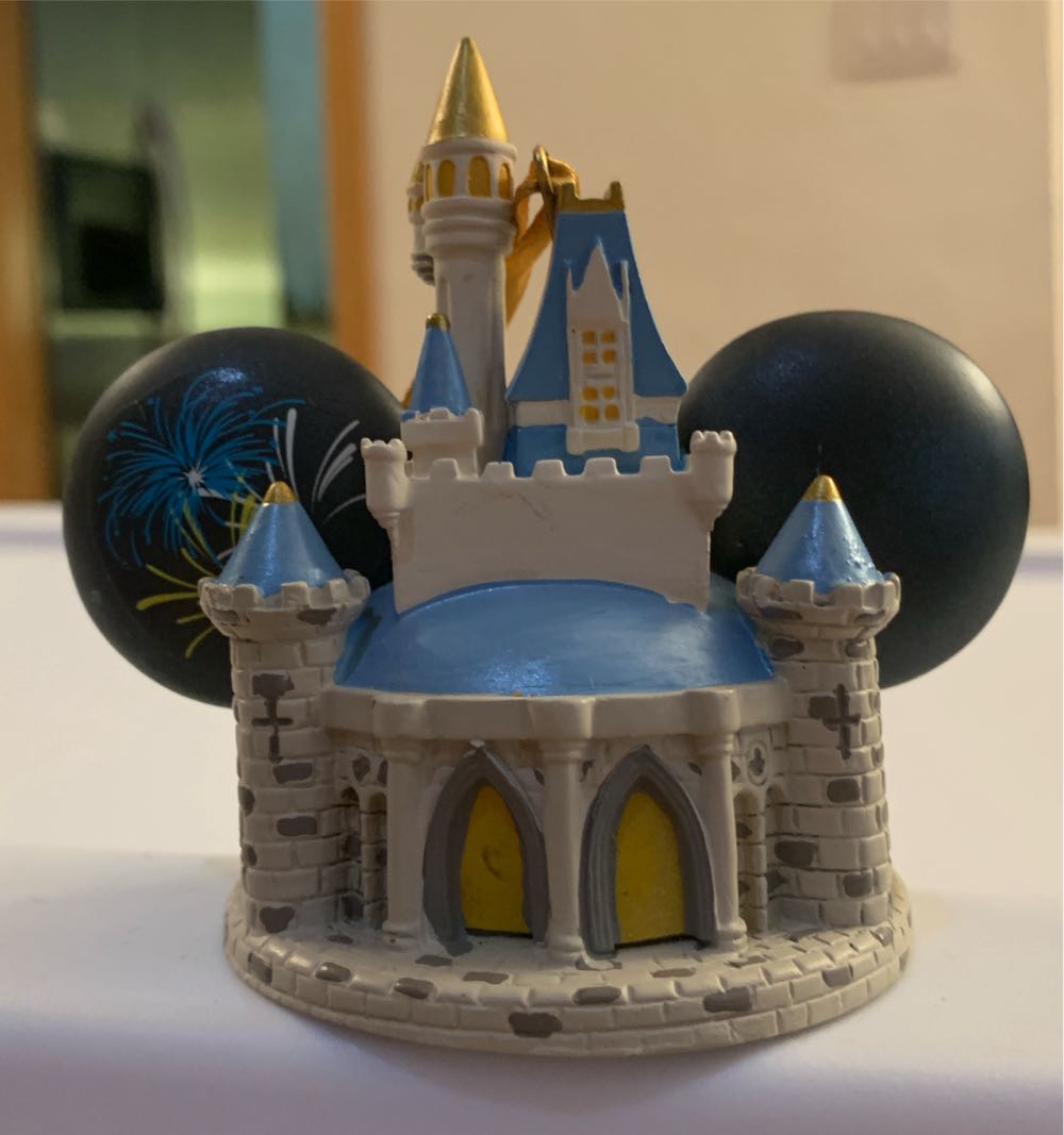 Cinderella Castle  ornament collectible - Main Image 2
