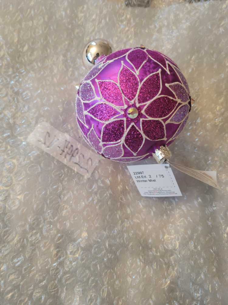 Hallmark Christmas Ornament Harry Potter Blown Glass Hogwarts Crest