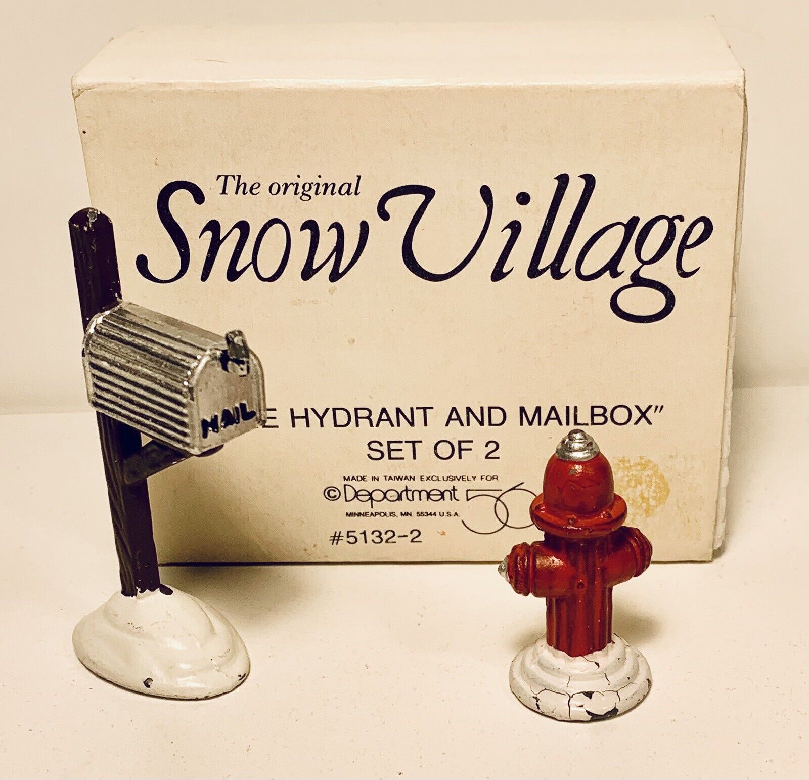 Fire Hydrant & Mailbox - The Original Snow Village (Department 56) ornament collectible - Main Image 2