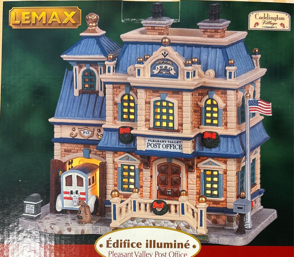 Baroque Angel With Viola