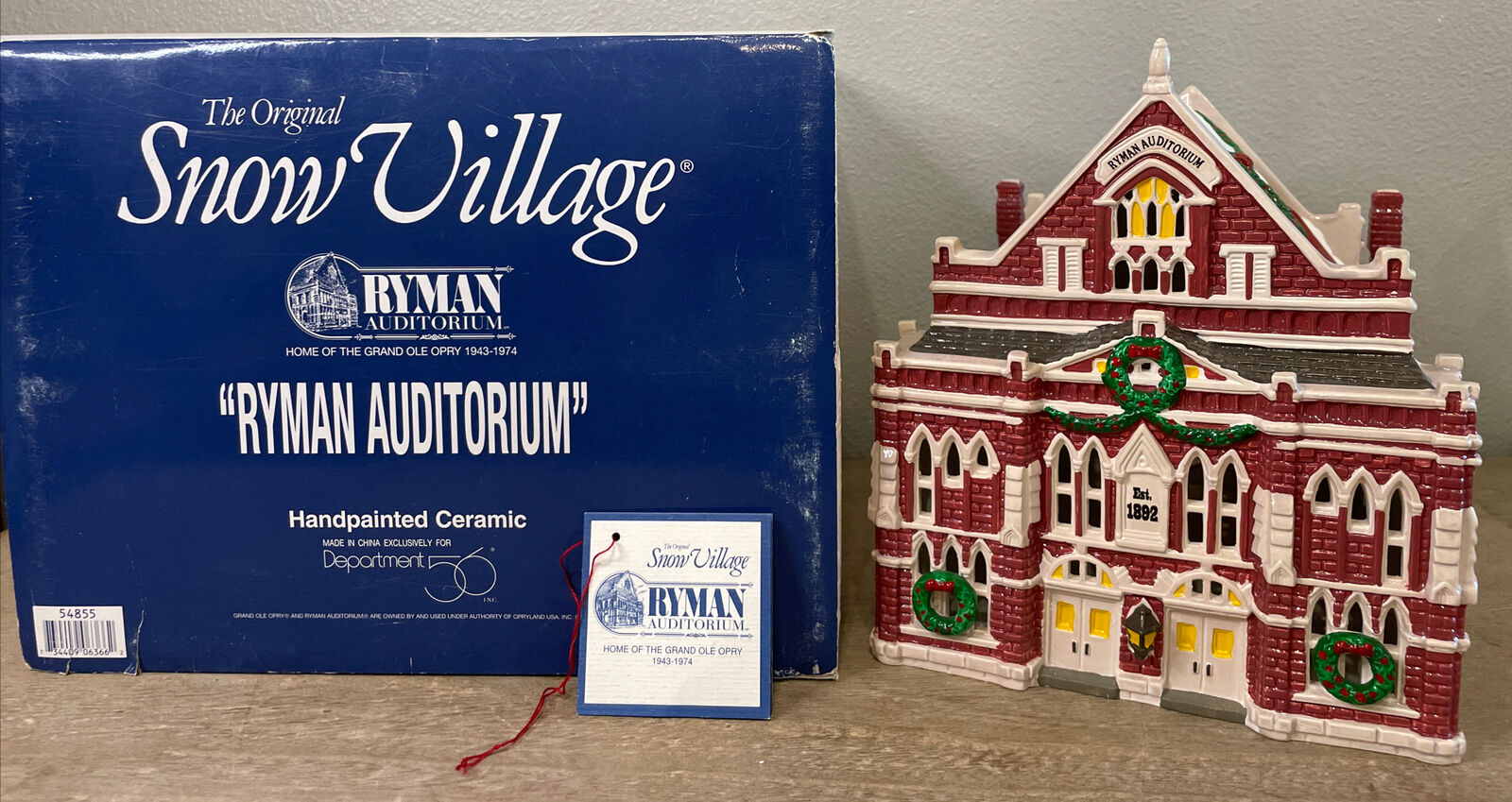 Ryman Auditorium - The Original Snow Village (Department 56) ornament collectible - Main Image 1