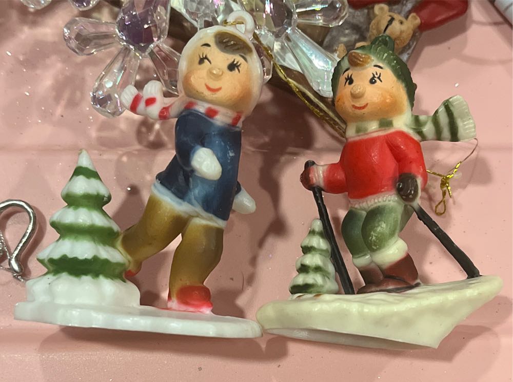 Hallmark Holiday Barbie 1994