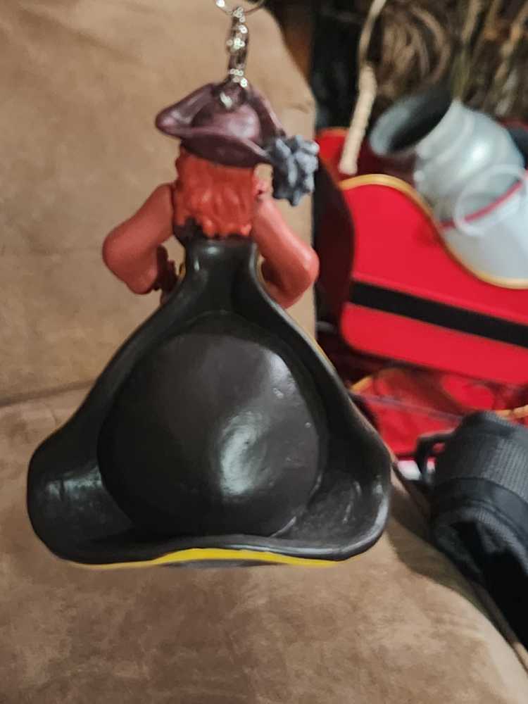 Redd - Pirates Of The Caribbean - Disney Sketchbook Ornament (Pirates Of The Caribbean) ornament collectible [Barcode 465064880690] - Main Image 2