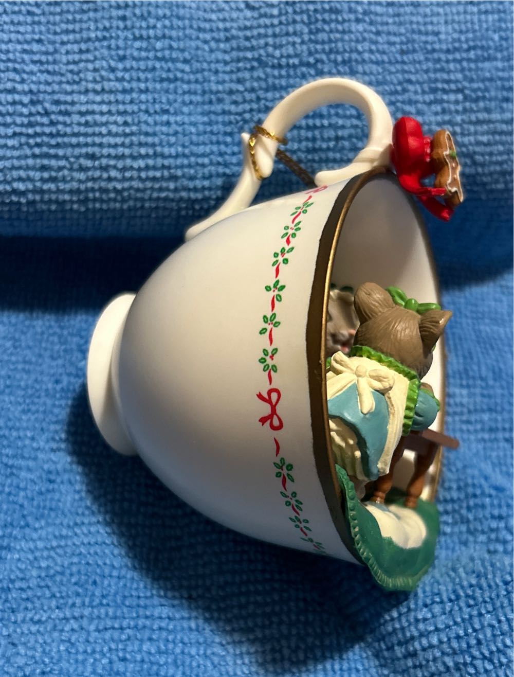 Christmas Cookin - Cozy Cup (Mice, Teacups, Cooking) ornament collectible [Barcode 045544006996] - Main Image 3