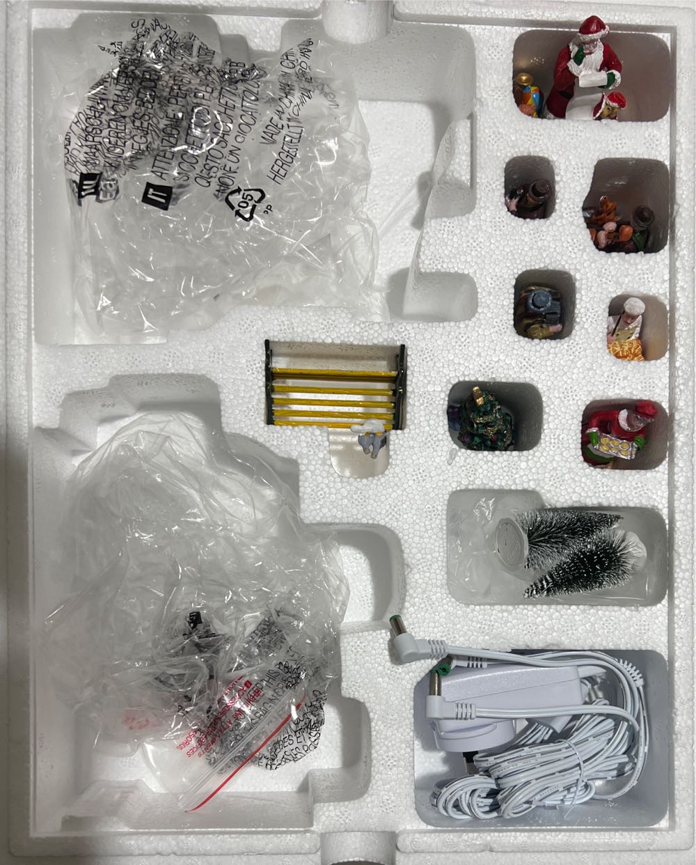 Lemax Classic 19 Piece Collector Kit - #36653  ornament collectible [Barcode 728162366535] - Main Image 2